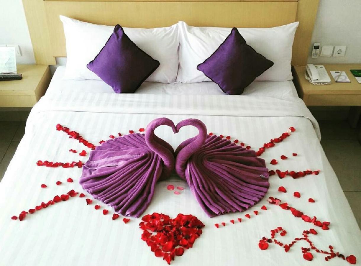 Quest Hotel Kuta By Aston Ngoại thất bức ảnh