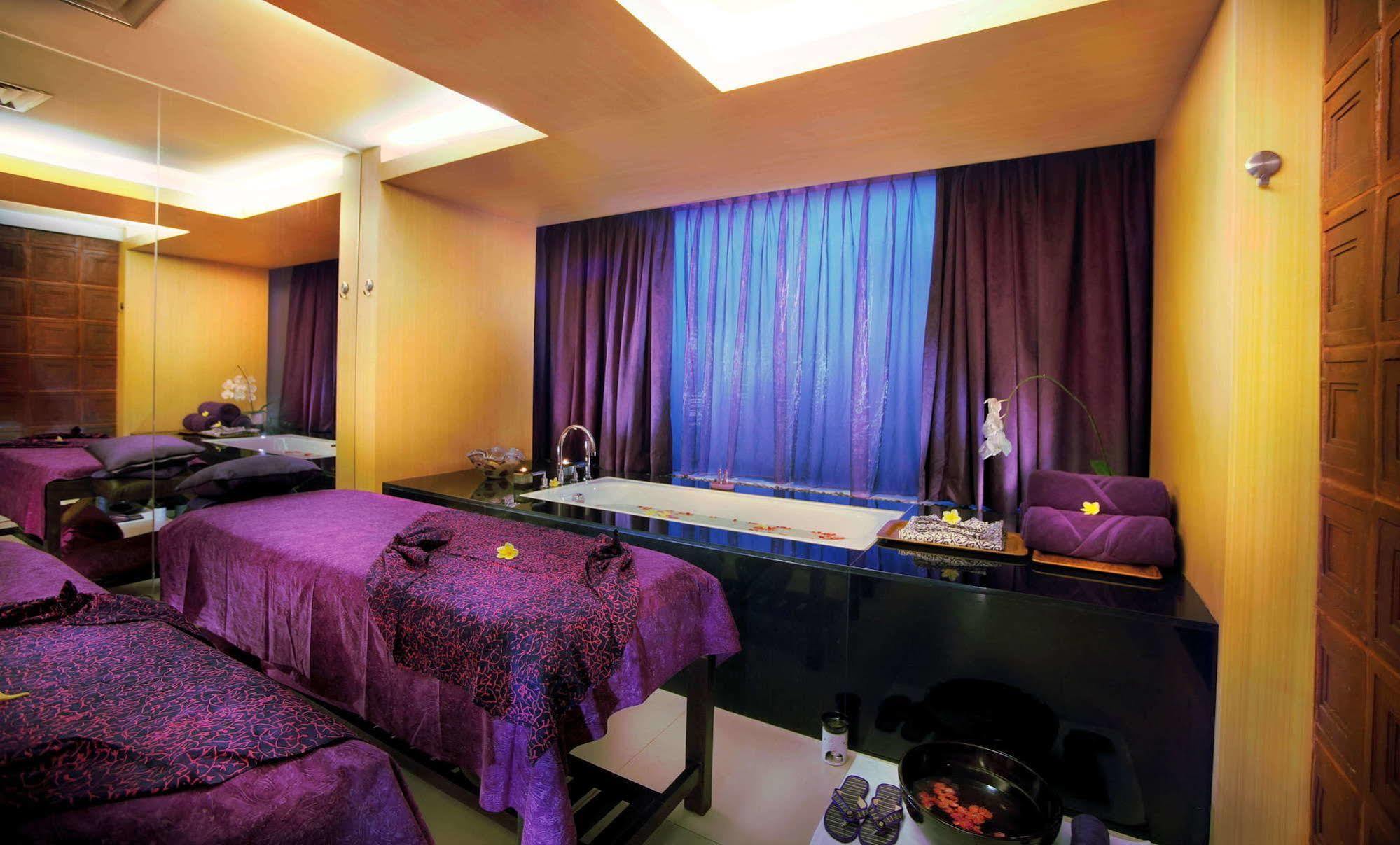 Quest Hotel Kuta By Aston Ngoại thất bức ảnh